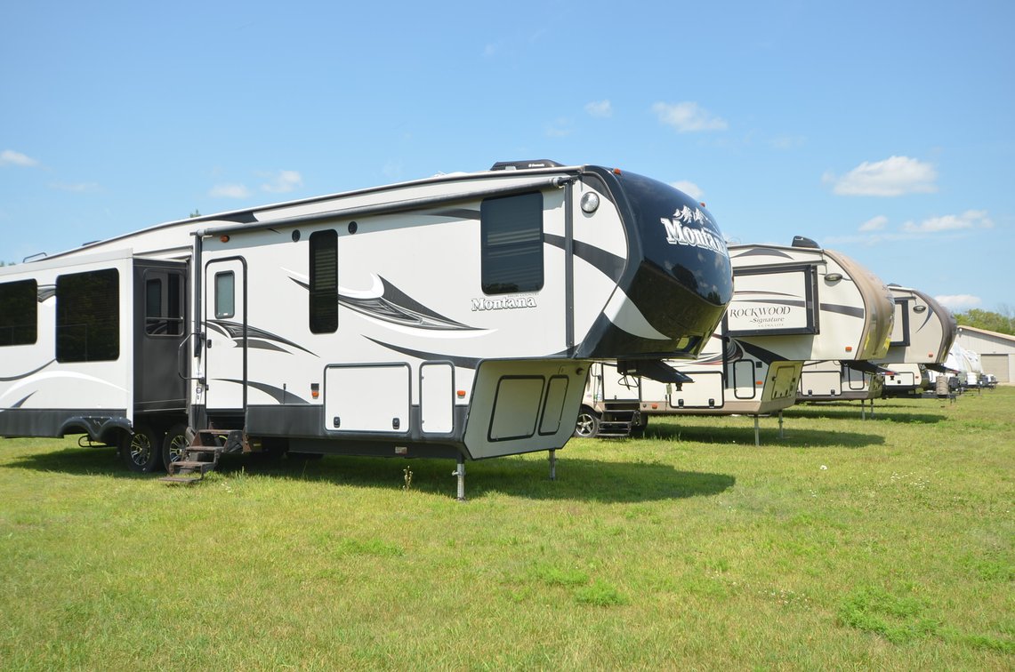 Image for BILL'S AUGUST CAMPER INVENTORY REDUCTION - Mondovi, WI