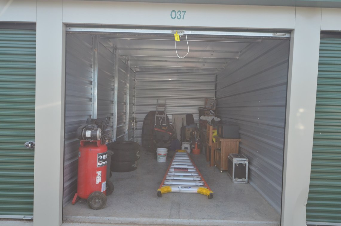 Image for STORAGE UNIT CONTENTS AUCTION - Eau Claire, WI