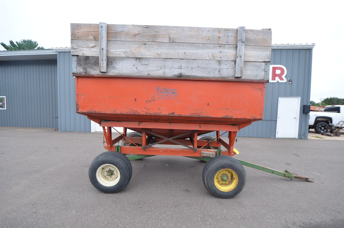Image for TRACTORS, FARM EQUIP, SCHOOL BUSES, BOATS AND MORE - Mondovi, WI