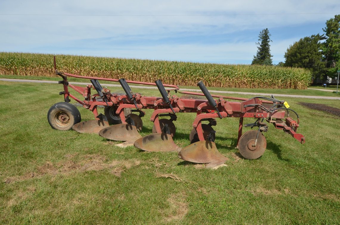 Image for TRACTORS, FARM EQUIP, SCHOOL BUSES, BOATS AND MORE - Mondovi, WI