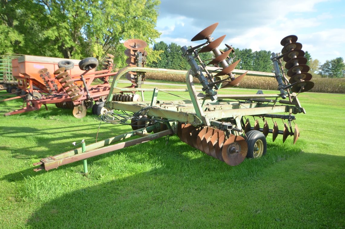 Image for CASTLEBERG DAIRY FARM RETIREMENT AUCTION - Mondovi, WI