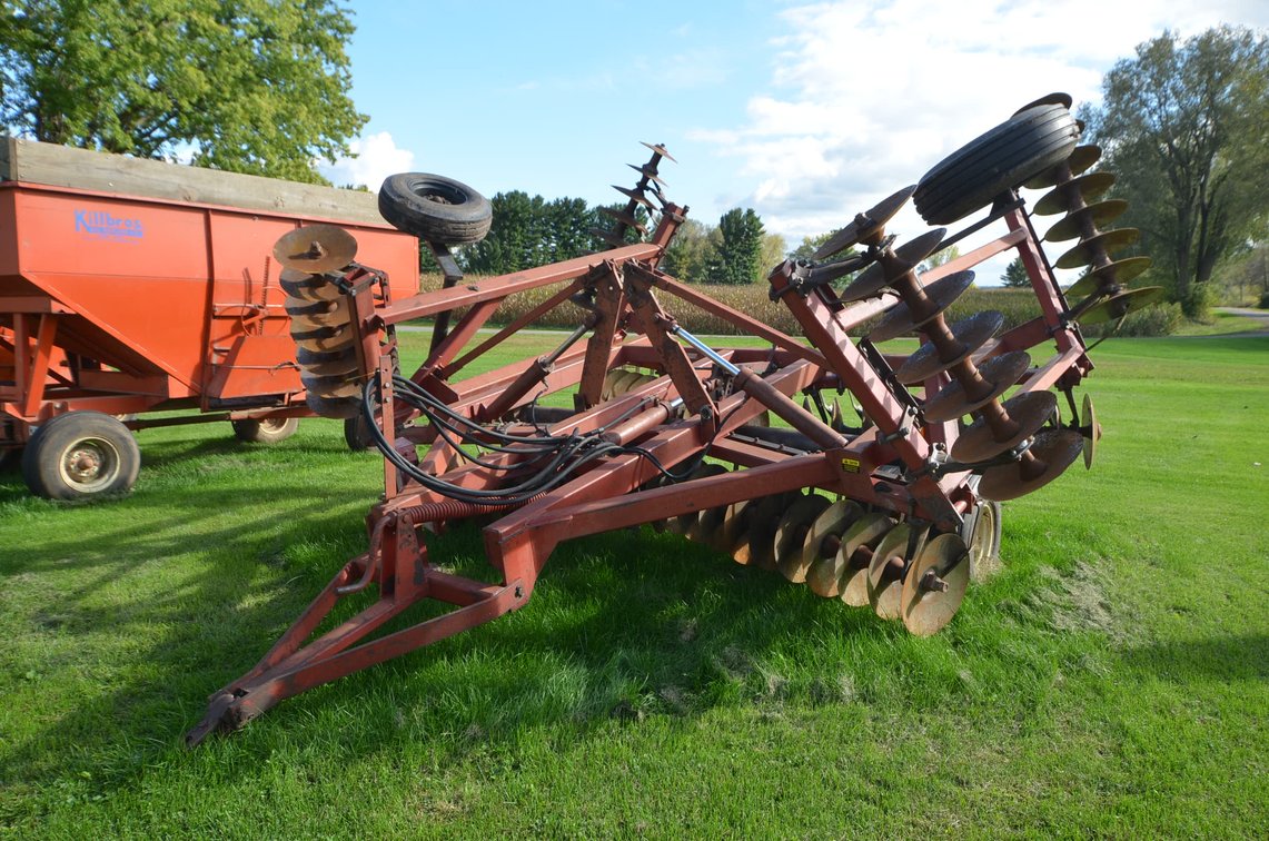 Image for CASTLEBERG DAIRY FARM RETIREMENT AUCTION - Mondovi, WI