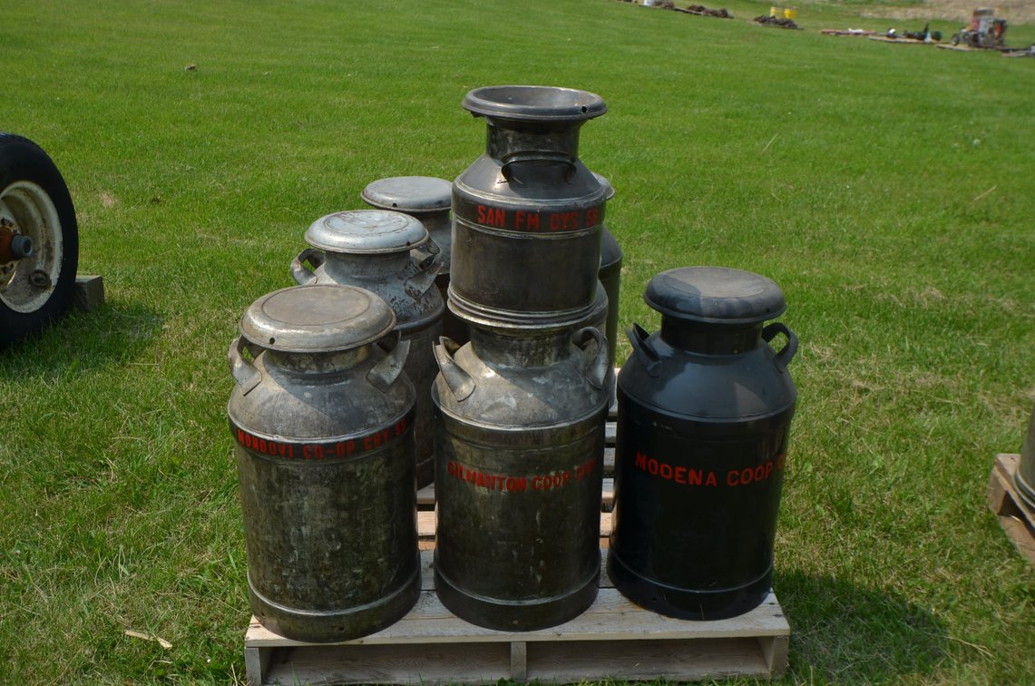 Image for DOUG FISK VINTAGE TRACTOR COLLECTION & MACHINERY - Mondovi, WI