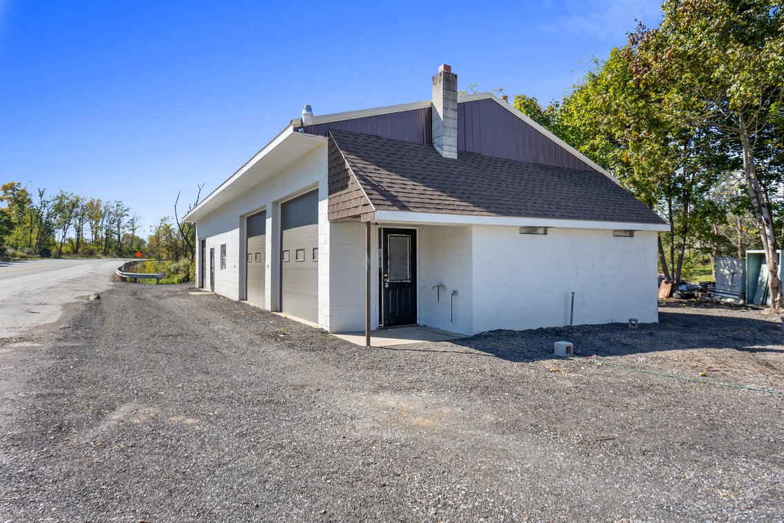 Image for Commercial Real Estate Auction - (+/-) 1.11 Acres with Block Building and Mobile Home