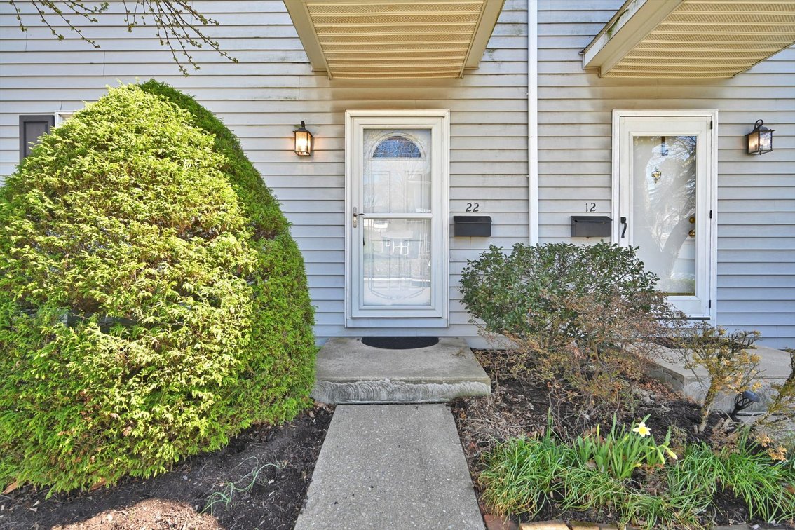 Image for Palmyra Real Estate Auction - Interior Townhome