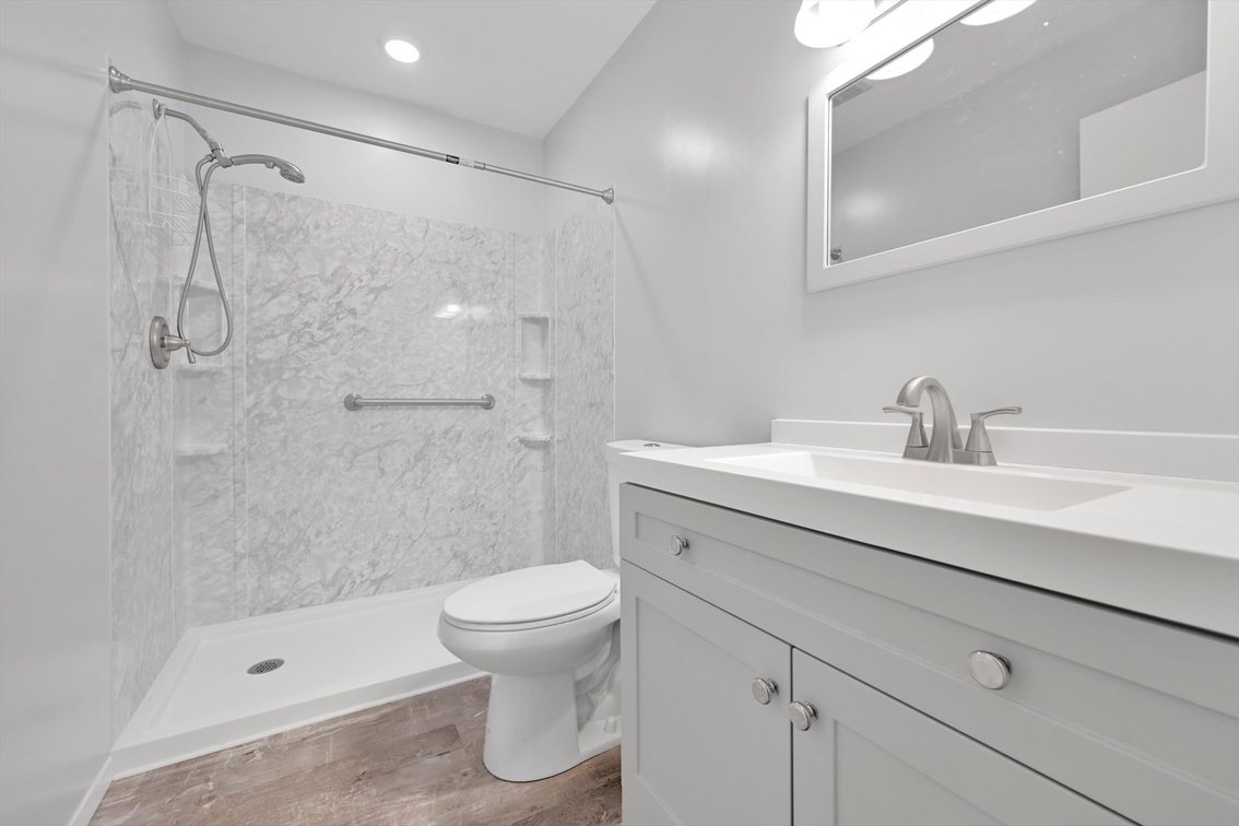 Image for Palmyra Real Estate Auction - Interior Townhome