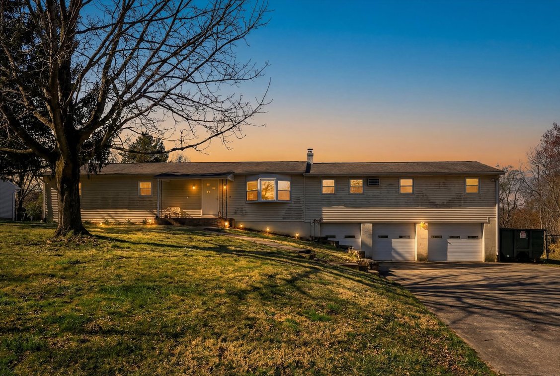 Image for Real Estate Auction - Detached Home on 1+ Acre