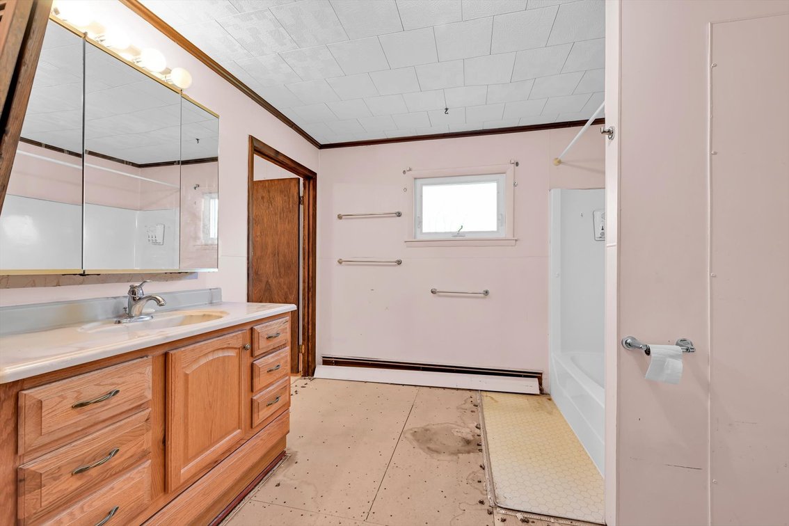 Image for Real Estate Auction - Detached Home on 1+ Acre