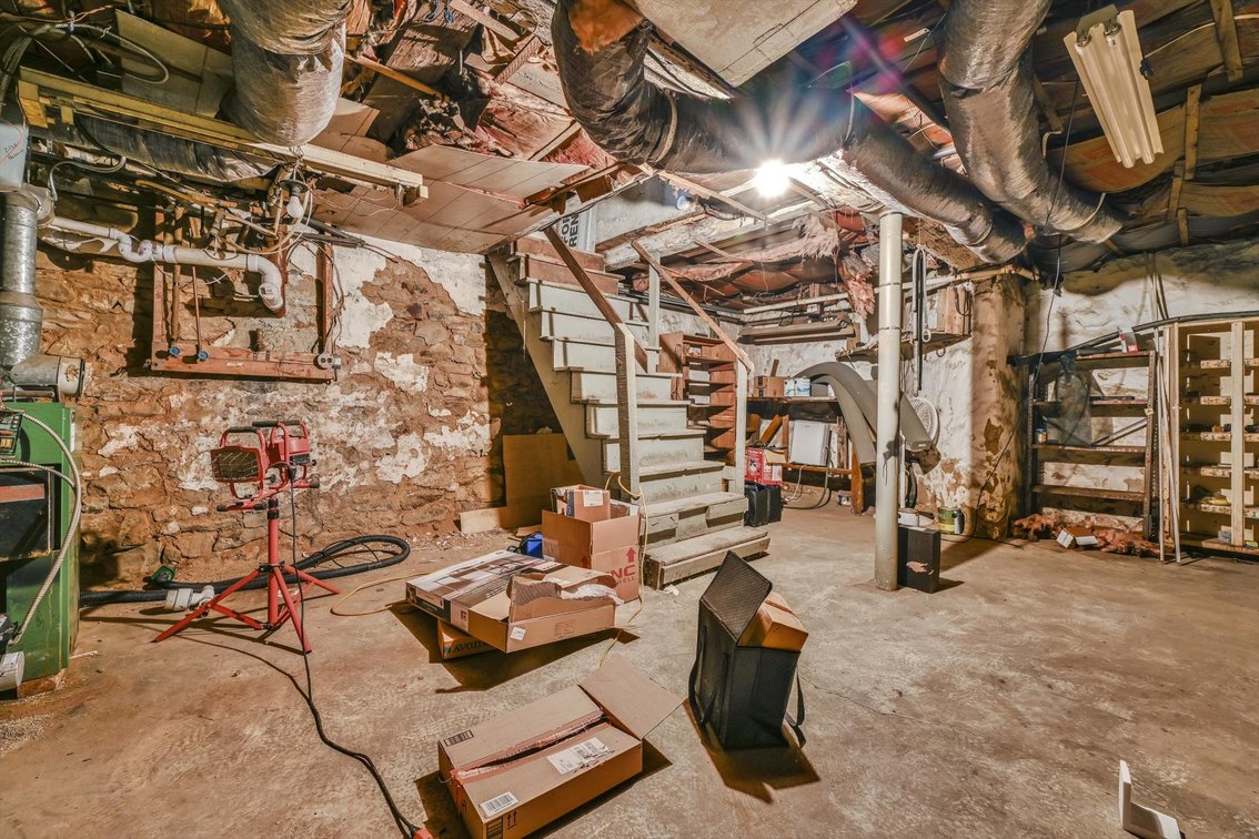 Image for Real Estate Auction - Jonestown