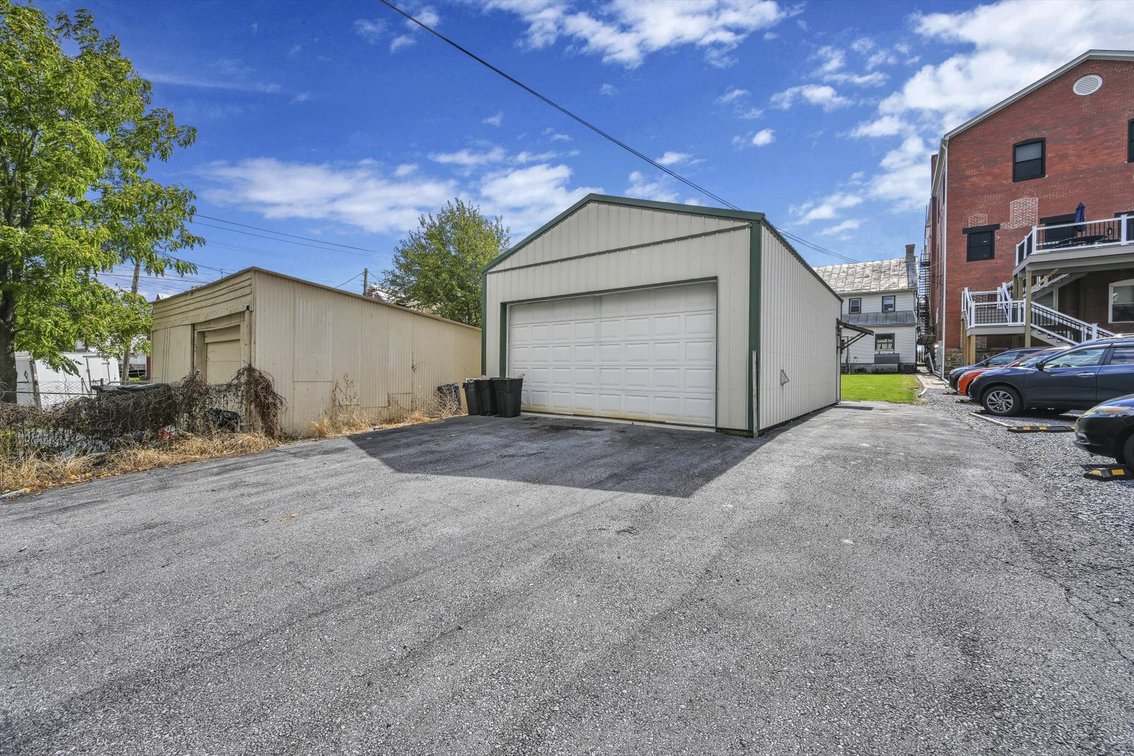 Image for Real Estate Auction - Jonestown