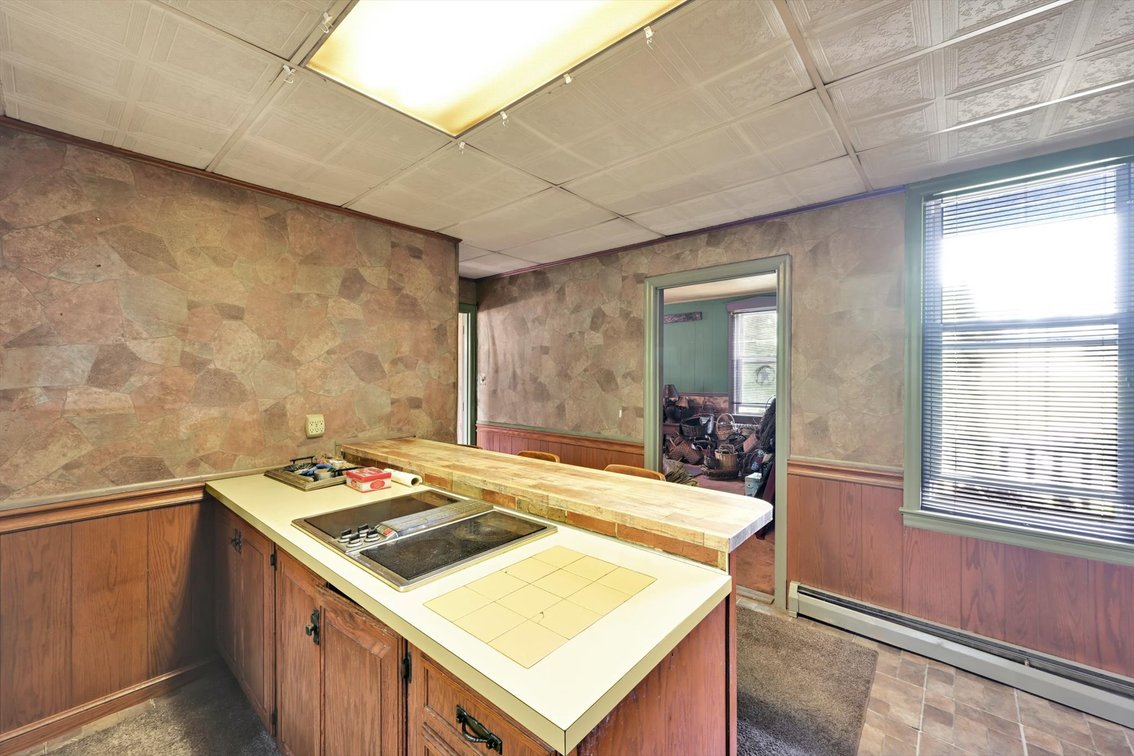Image for ONLINE REAL ESTATE AUCTION - FIXER UPPER!