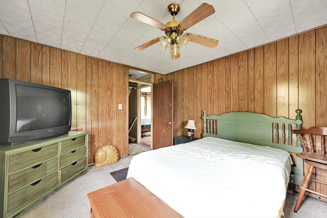 Image for ONLINE REAL ESTATE AUCTION - FIXER UPPER!