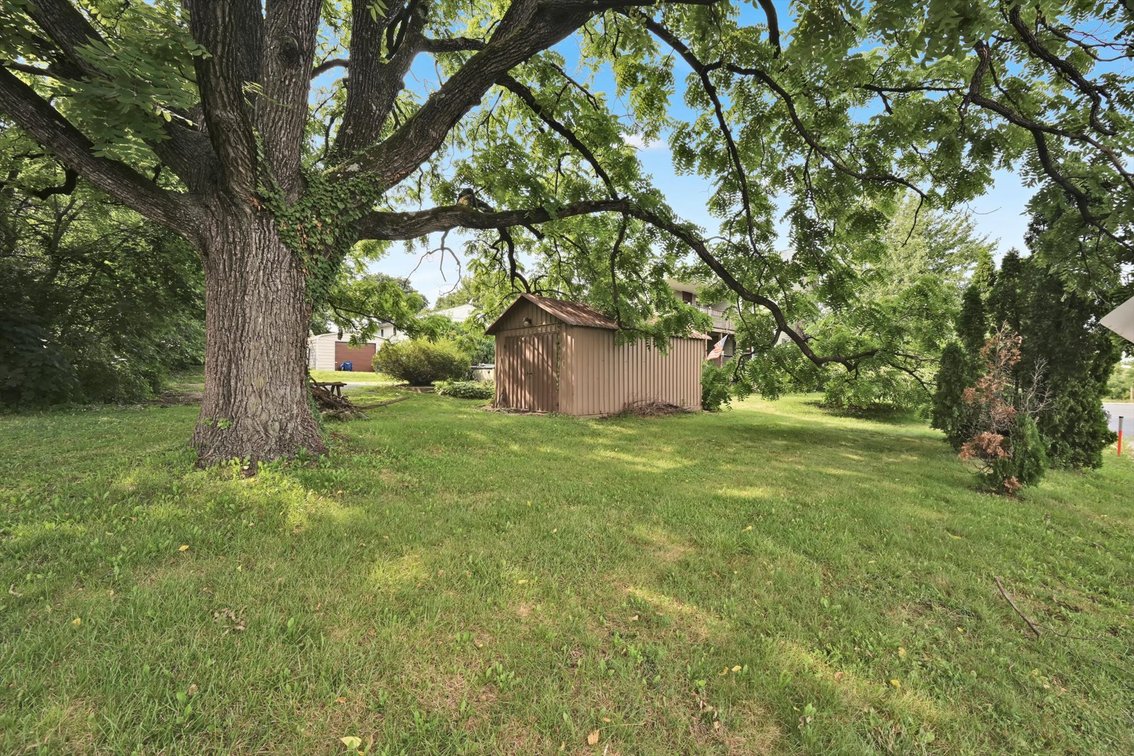 Image for ONLINE REAL ESTATE AUCTION - FIXER UPPER!