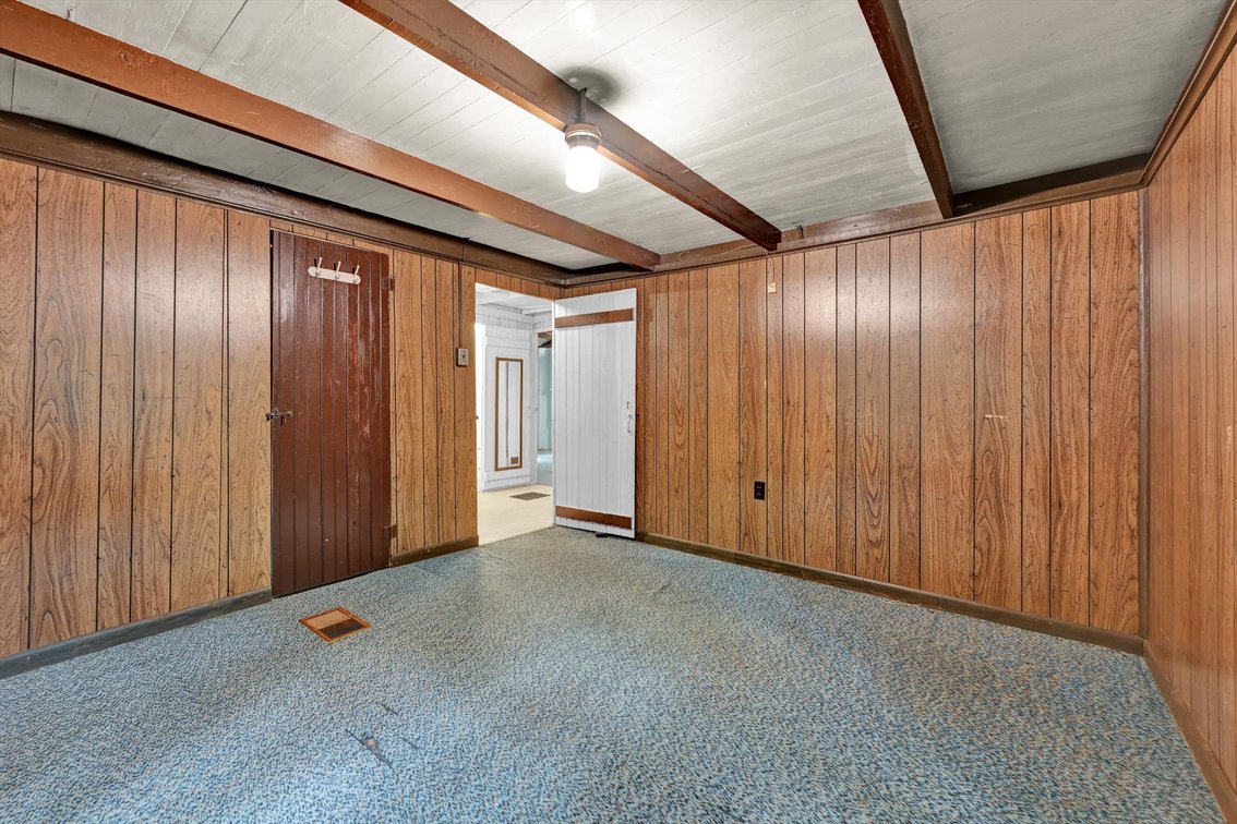 Image for Online Real Estate Auction - FIXER UPPER Cottage in Mount Gretna