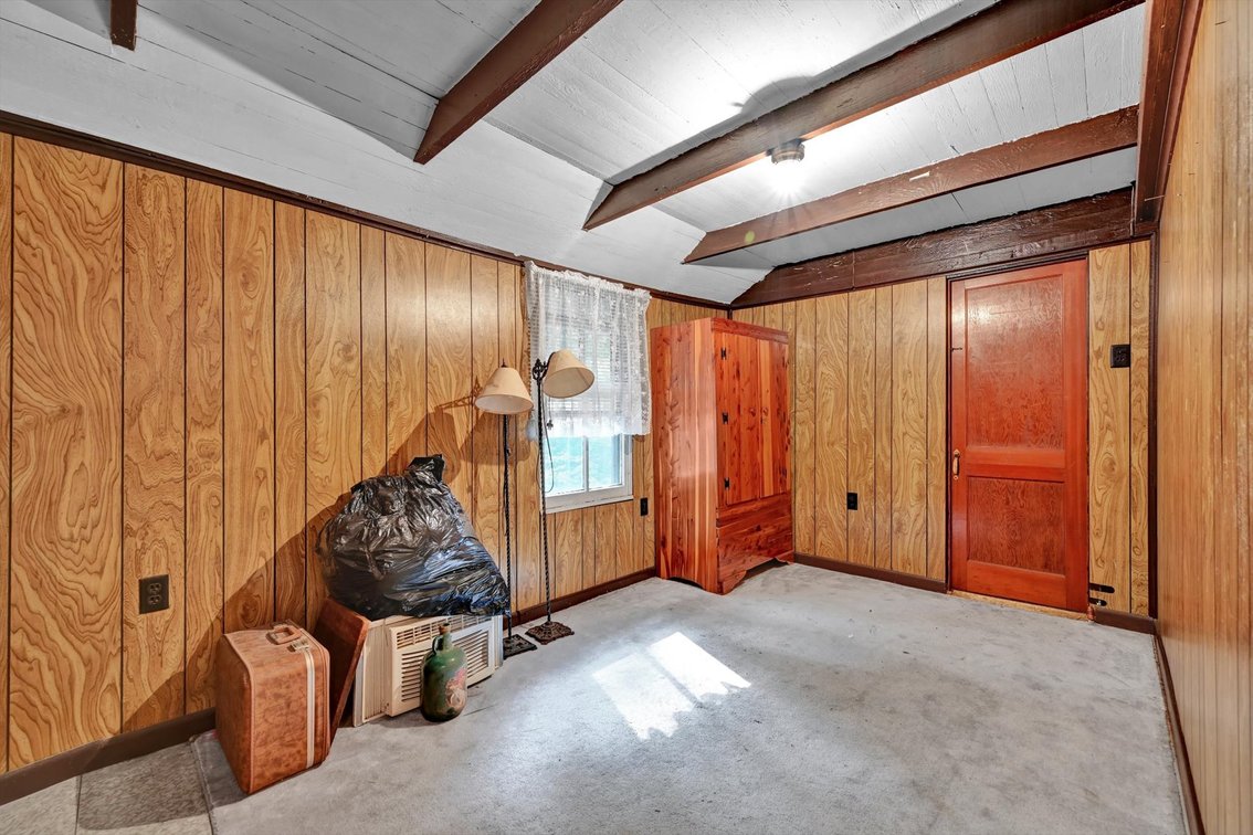 Image for Online Real Estate Auction - FIXER UPPER Cottage in Mount Gretna