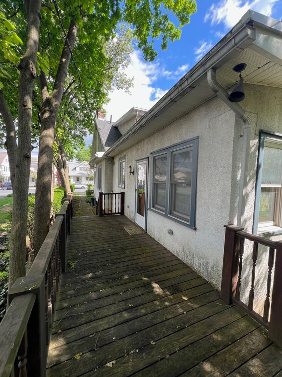Image for Real Estate Auction - Cape Cod in Lebanon