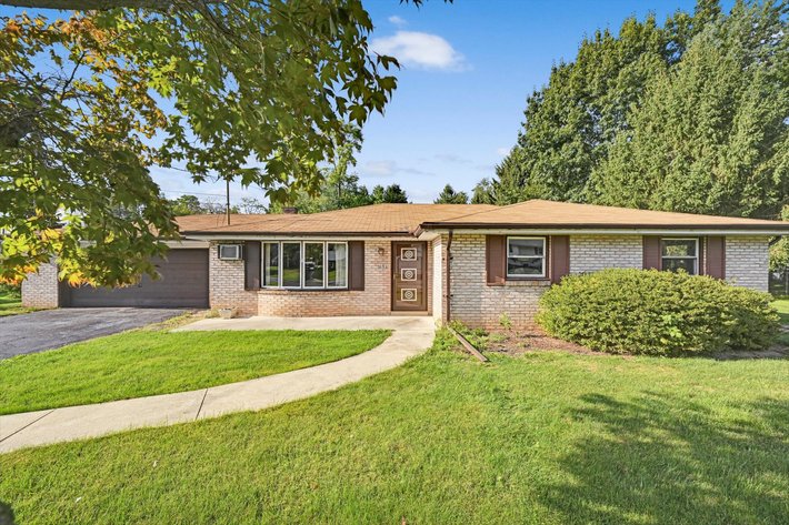 Ranch Home FIXER UPPER - North Lebanon Township