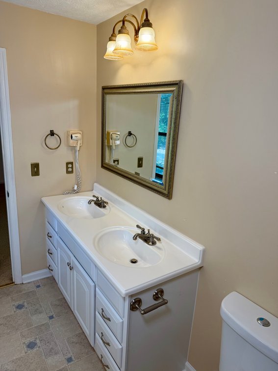 Image for 1004 Charles Street, South HIll Virginia