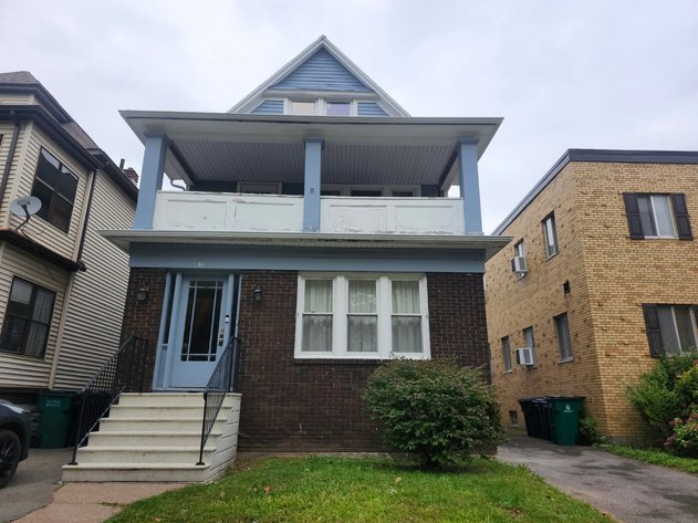 Image for 61 Saint Johns Parkside Buffalo, NY 14210