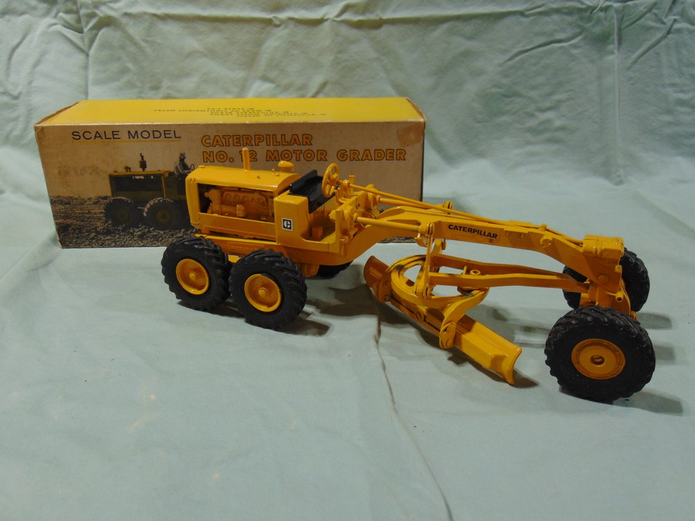 Image for Dyersville Spring Auction Extravaganza