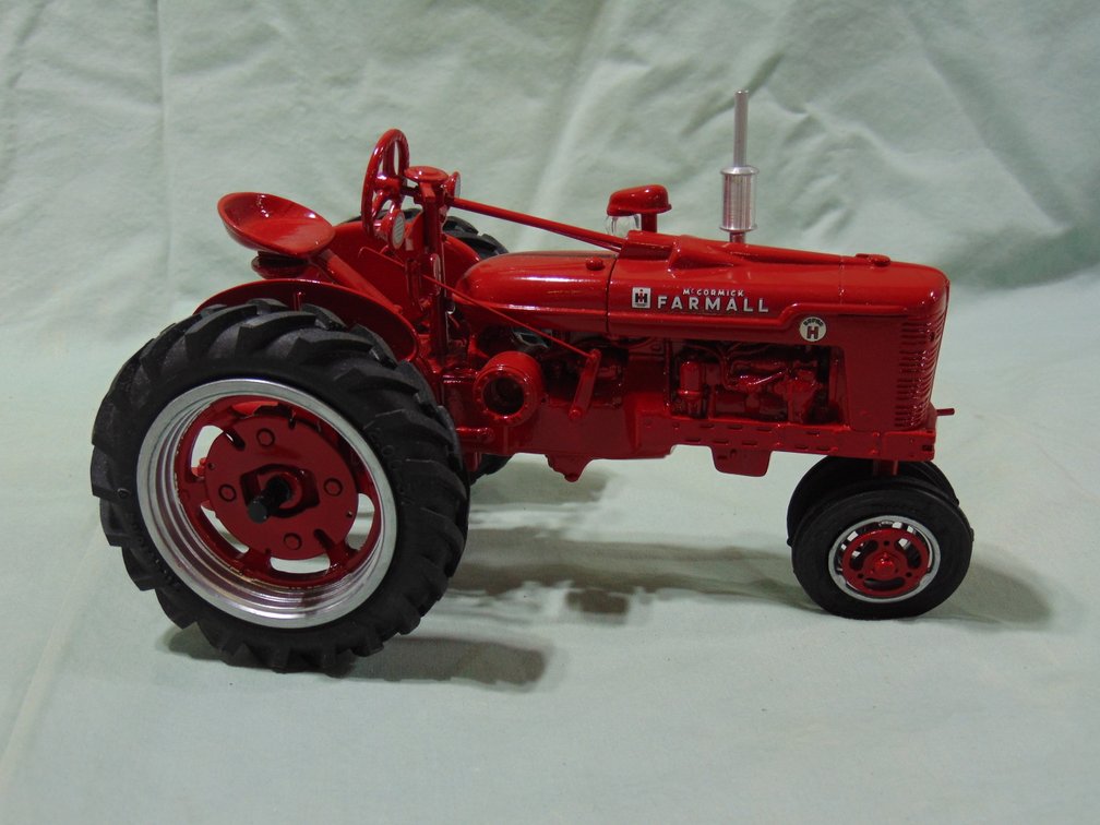 Image for Dyersville Spring Auction Extravaganza