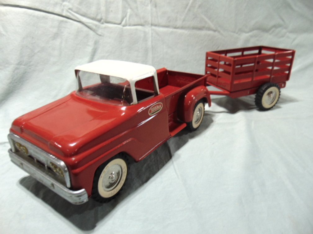Image for Dyersville Spring Auction Extravaganza