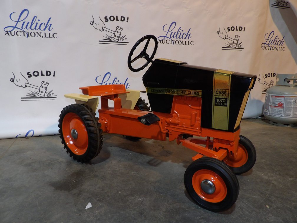 Image for Santa's Delight Saturday Farm Toy/Memorabilia Auction