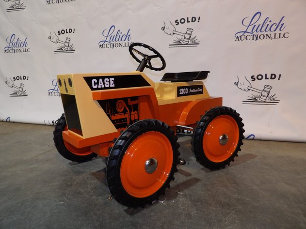 Image for Santa's Delight Saturday Farm Toy/Memorabilia Auction