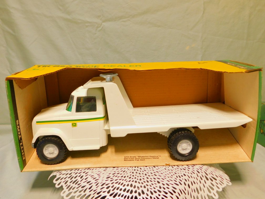 Image for Spring Extravaganza Farm Toy Auction