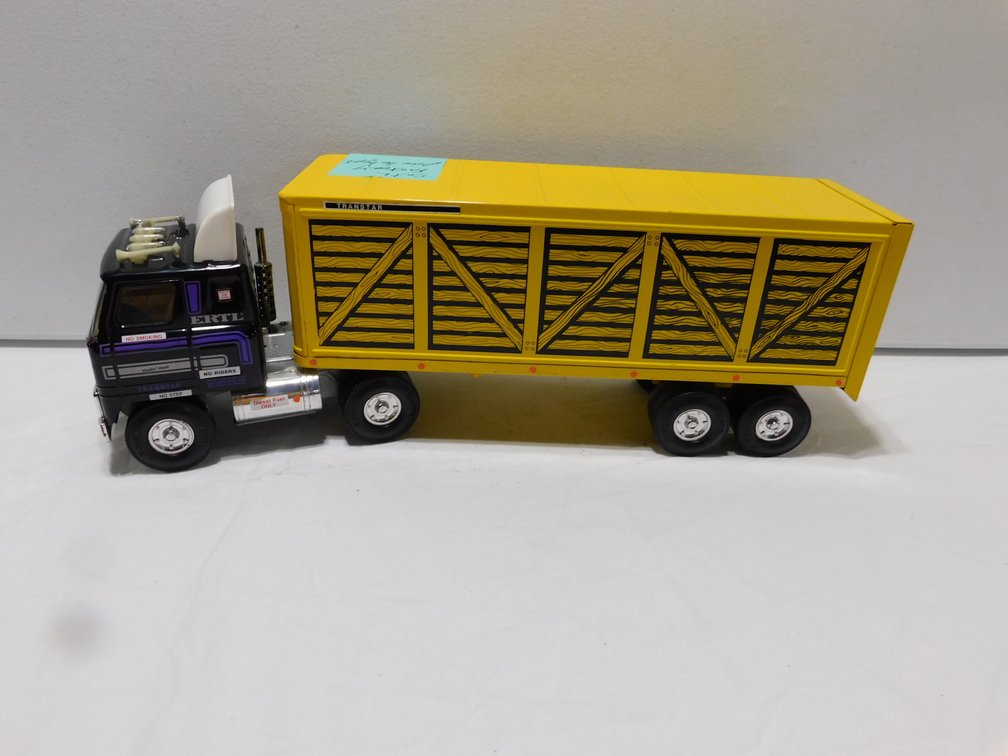 Image for October Dyersville Monthly Farm Toy Auction