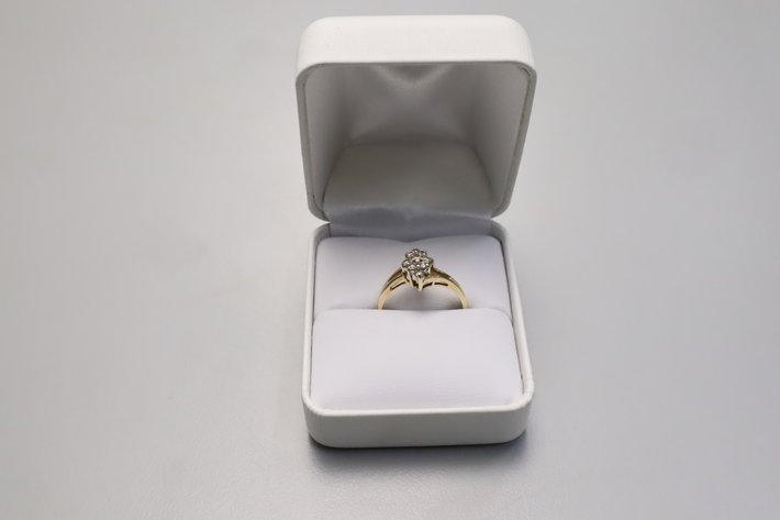 Image for Fine Jewelry and Collectibles Auction