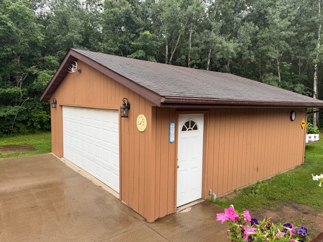 Image for Boulder Juntion Real-Estate Auction! Beautiful Home with Buildings! 1.5 Acres