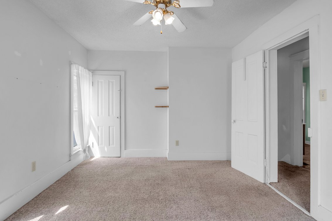 Image for 304 W 12th, Newton