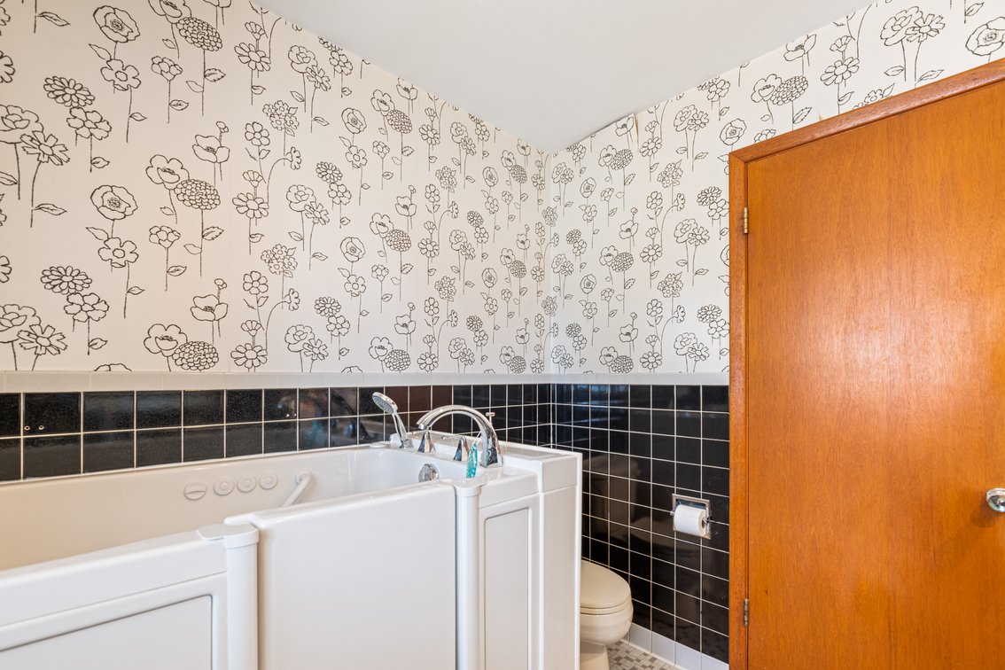 Image for 513 N Madison Ave