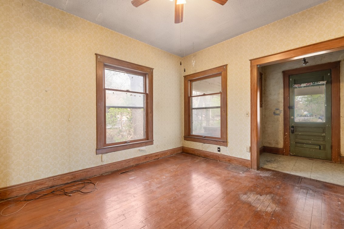 Image for 1315 W 35th Street N