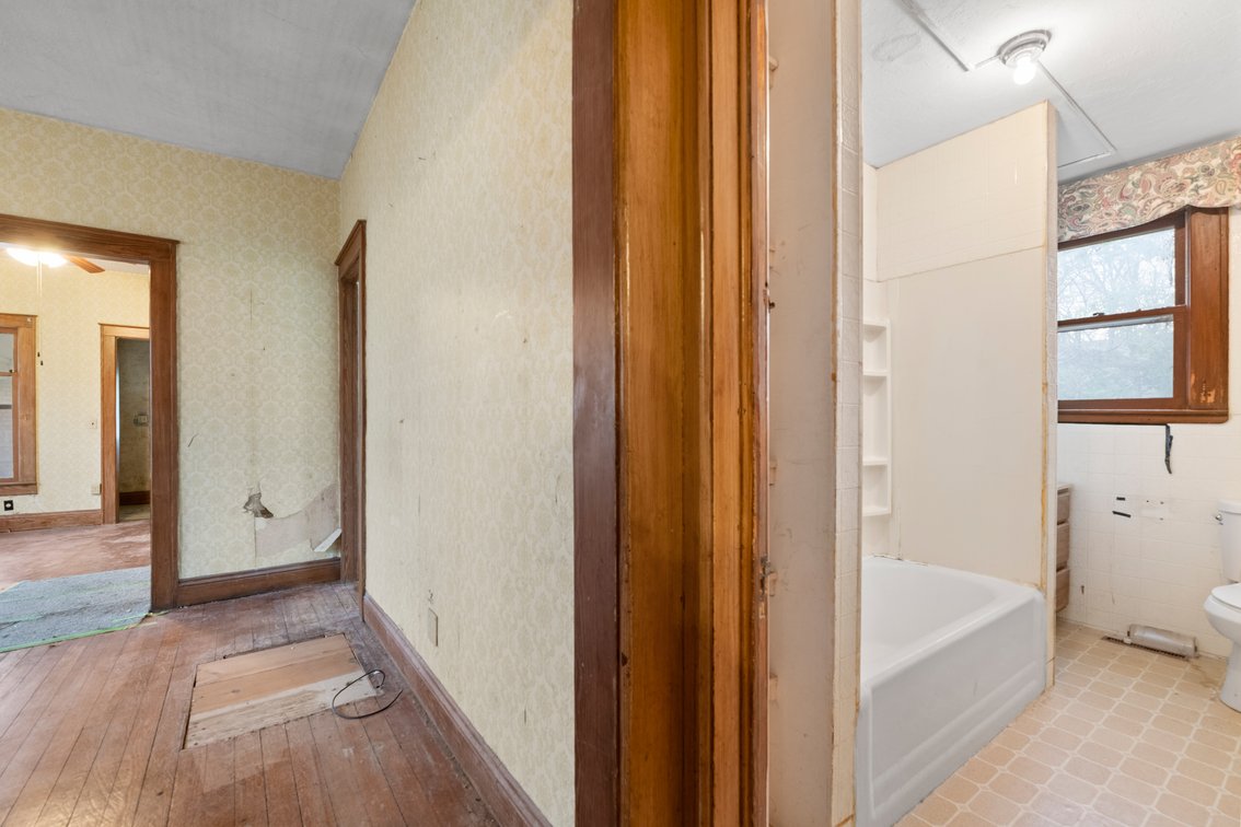 Image for 1315 W 35th Street N