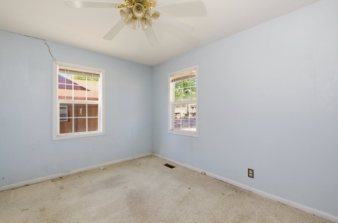 Image for 1536 N Andover Rd