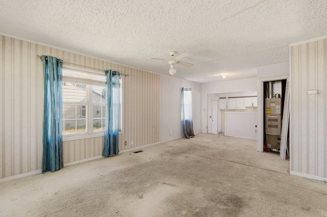 Image for 1536 N Andover Rd