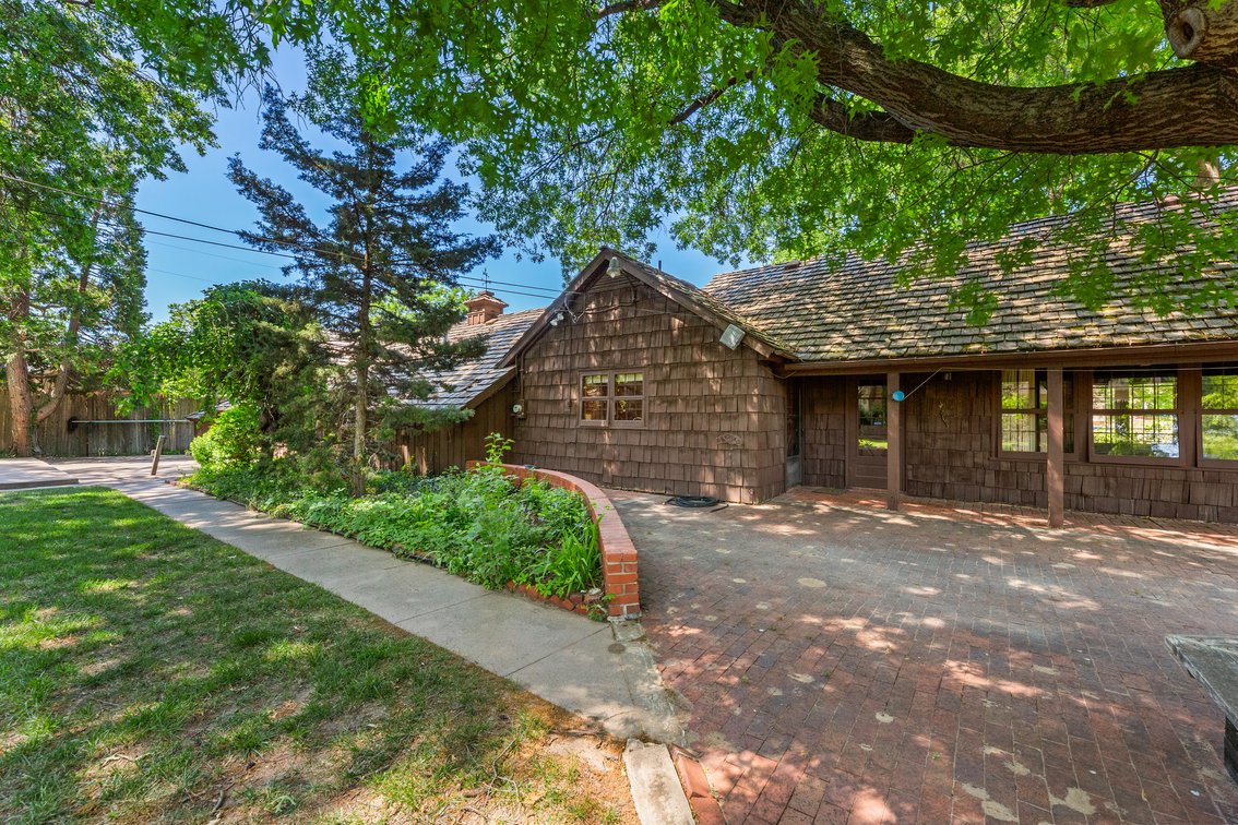 Image for 1314 N Willow Ln