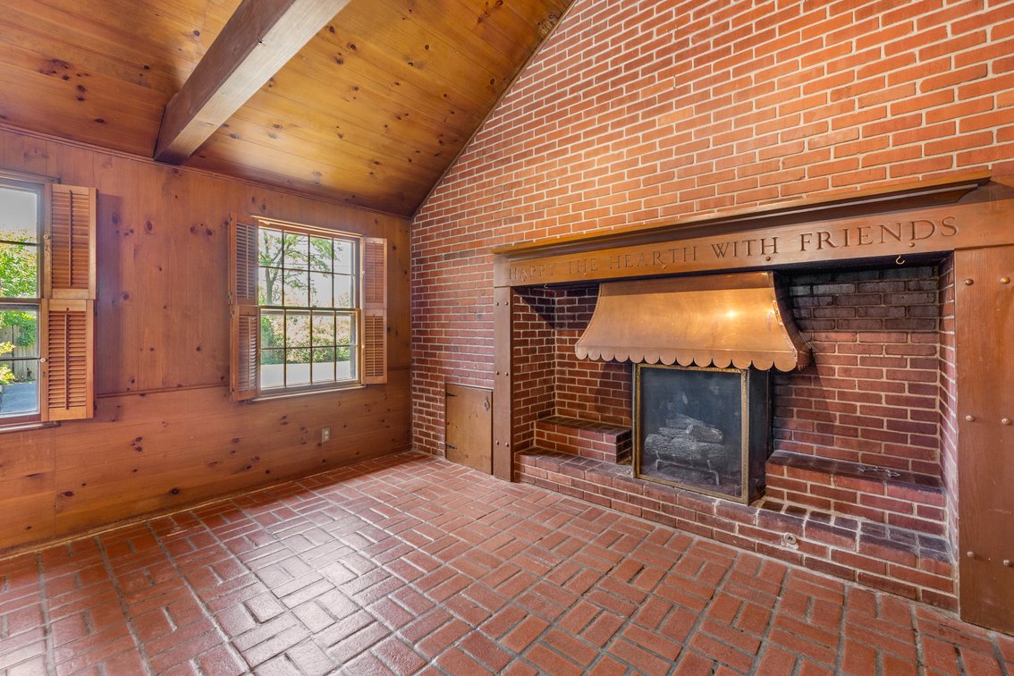 Image for 1314 N Willow Ln