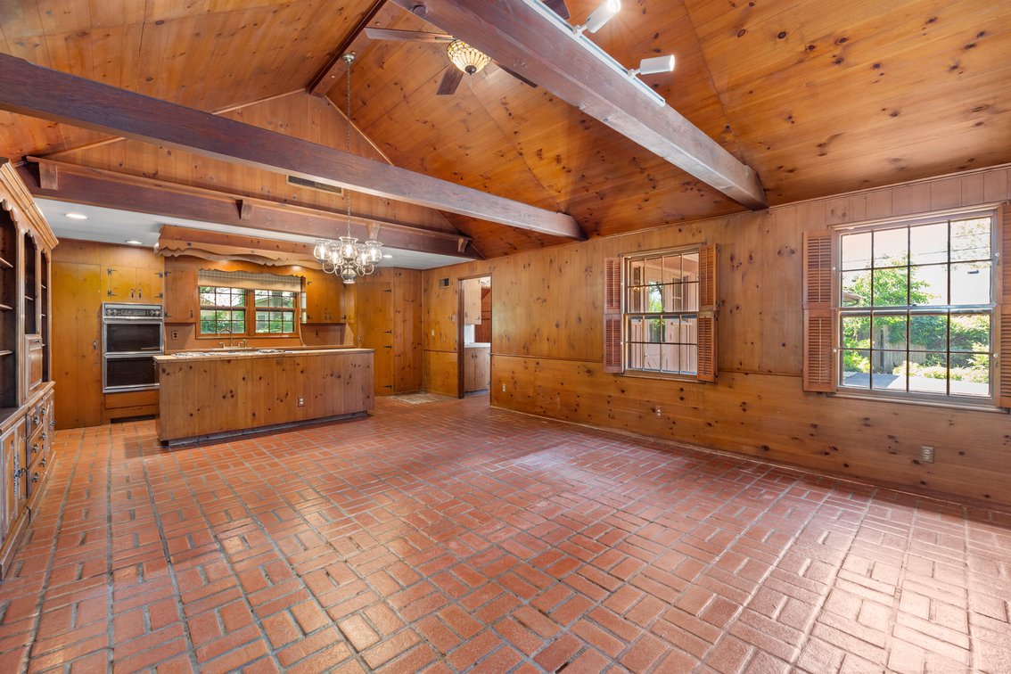 Image for 1314 N Willow Ln