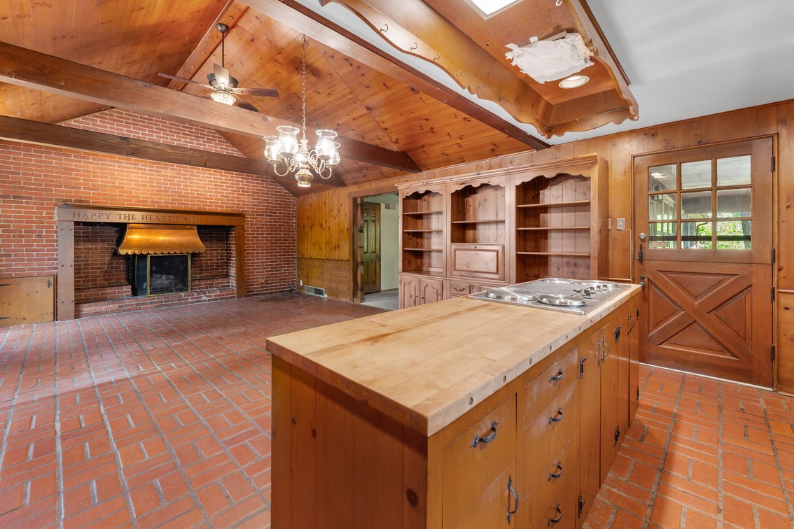 Image for 1314 N Willow Ln