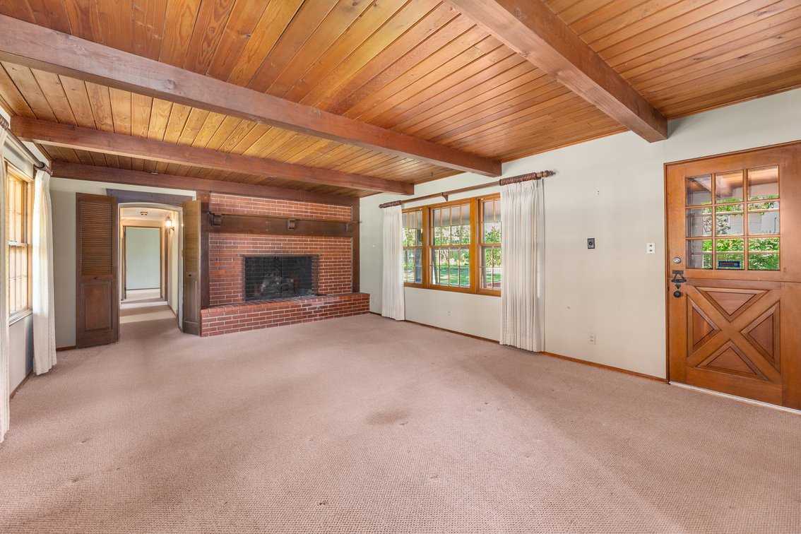 Image for 1314 N Willow Ln