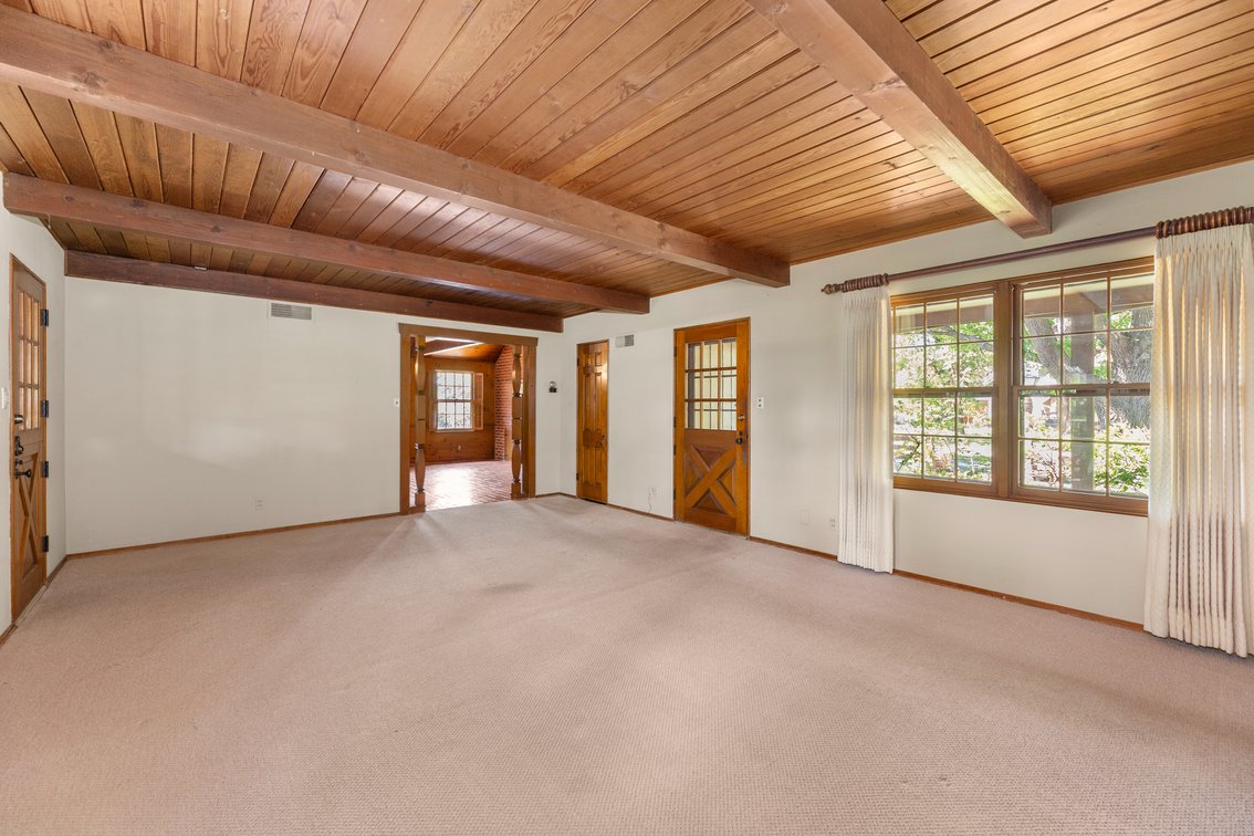 Image for 1314 N Willow Ln