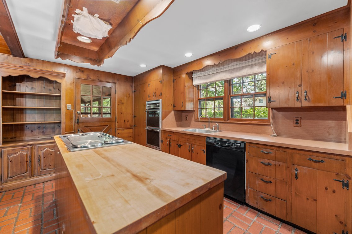 Image for 1314 N Willow Ln
