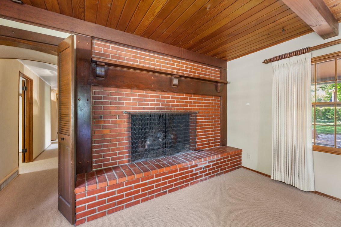 Image for 1314 N Willow Ln