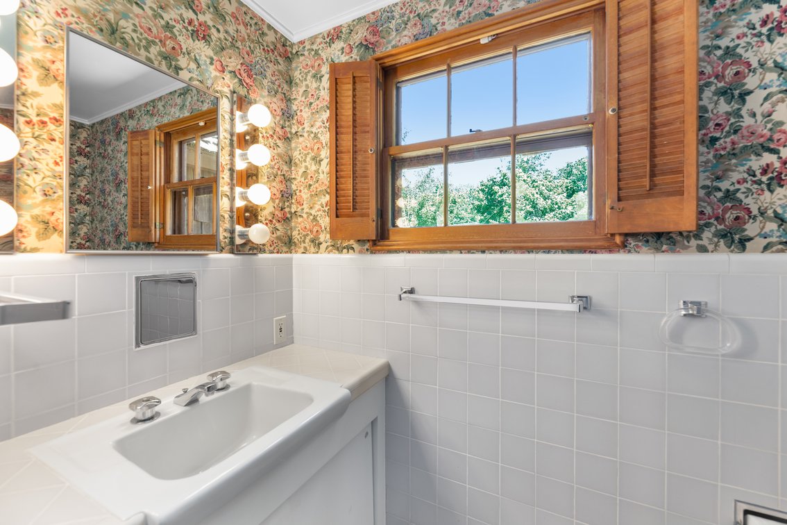 Image for 1314 N Willow Ln