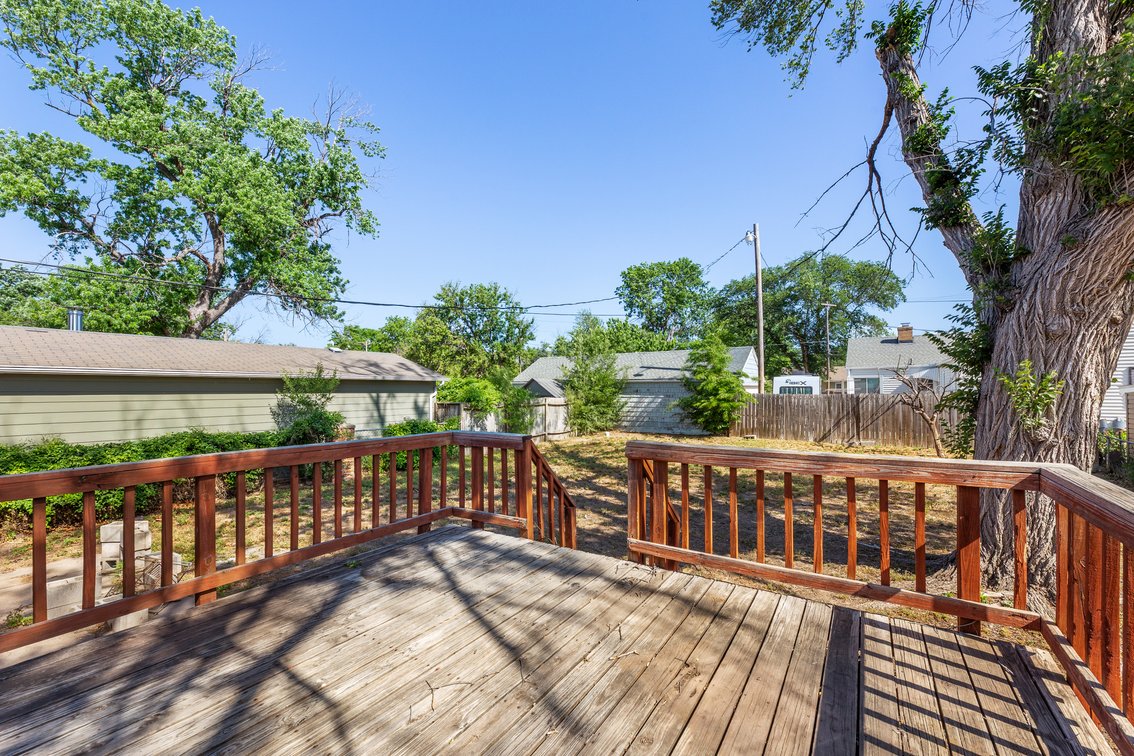 Image for 202 W 25th Ave, Hutchinson