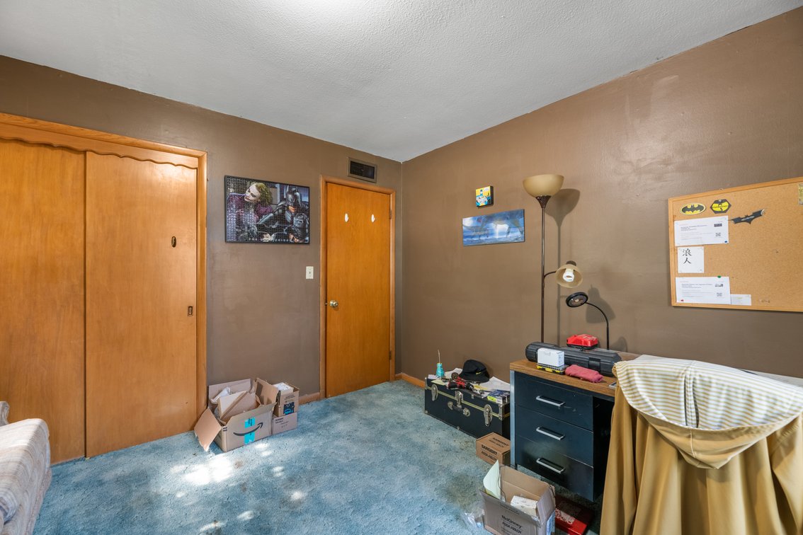 Image for 3532 S Seneca