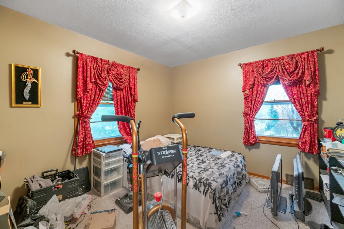 Image for 3532 S Seneca